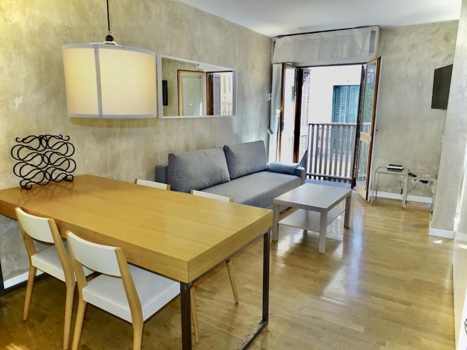 Precioso Apartamento Junto A La Plaza Mayor マドリード エクステリア 写真